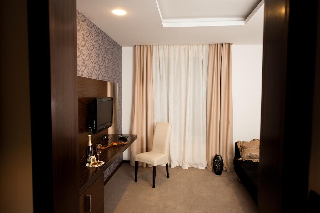 One-Bedroom Suite